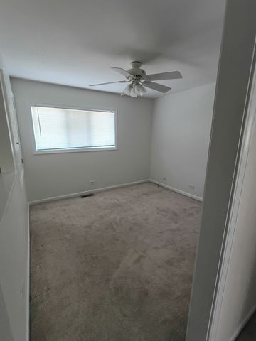 1367 S Elizabeth Street, Lombard, IL 60148