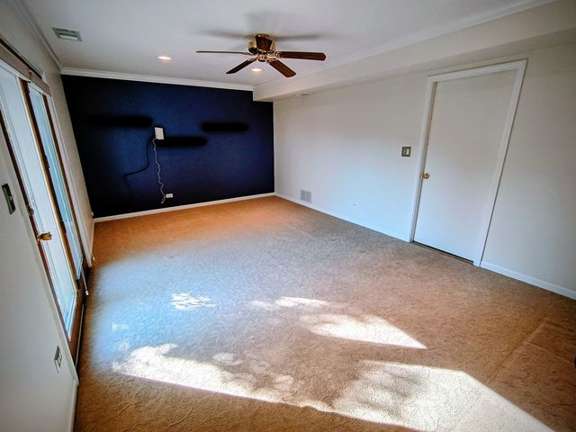 1367 S Elizabeth Street, Lombard, IL 60148