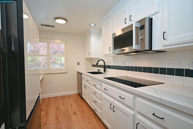 1404 Stanley Dollar Dr 3B, Walnut Creek, CA 94595