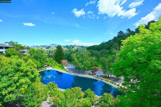 1404 Stanley Dollar Dr 3B, Walnut Creek, CA 94595