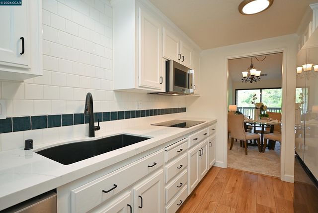 1404 Stanley Dollar Dr 3B, Walnut Creek, CA 94595