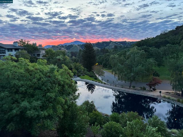 1404 Stanley Dollar Dr 3B, Walnut Creek, CA 94595