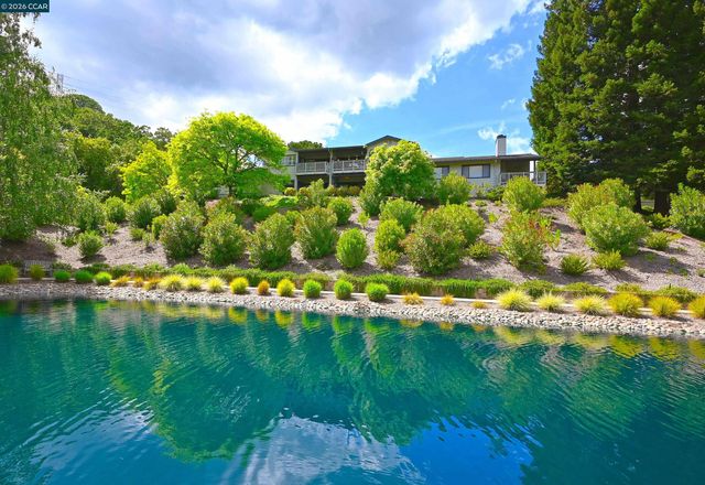 1404 Stanley Dollar Dr 3B, Walnut Creek, CA 94595