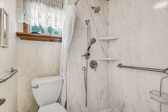 2437 Amelith Road, Bay City, MI 48706