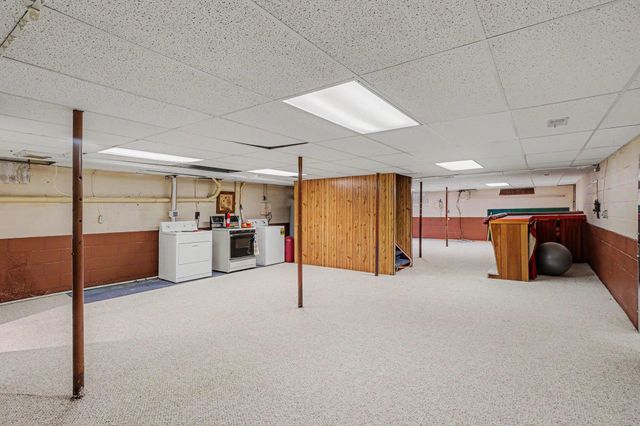 2437 Amelith Road, Bay City, MI 48706