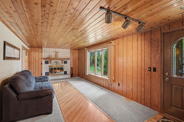 2437 Amelith Road, Bay City, MI 48706