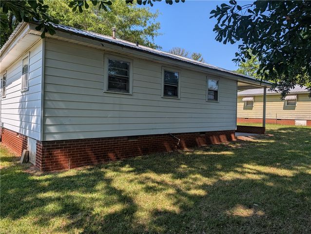 121 Welborn Circle, Easley, SC 29642