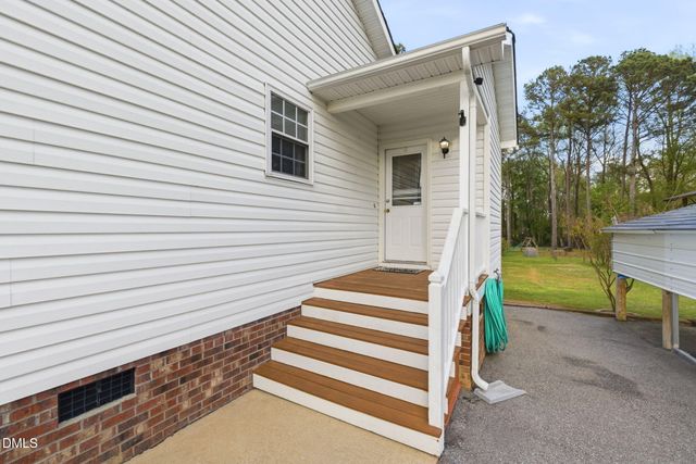 104 Trey Drive, Benson, NC 27504