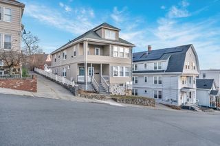 127 Henry Ave 2B, Lynn, MA 01902