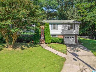 516 20TH COURT NE, Center Point, AL 35215