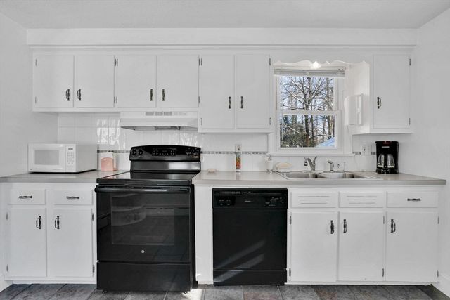 240 Morton St., West Springfield, MA 01089