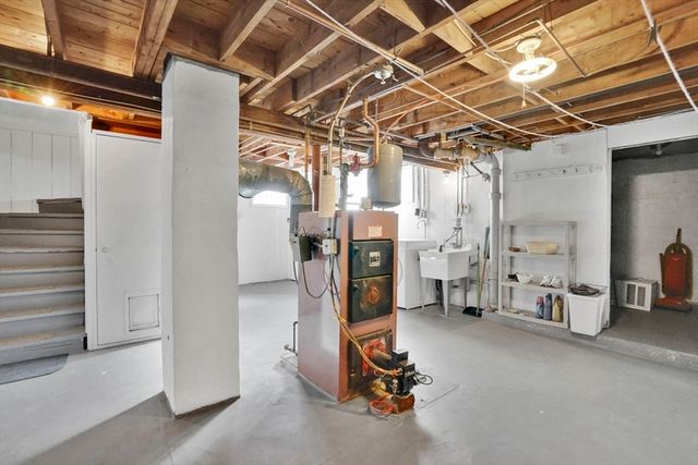 240 Morton St., West Springfield, MA 01089