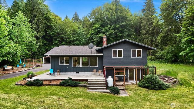 3627 Haynie Road, Blaine, WA 98230