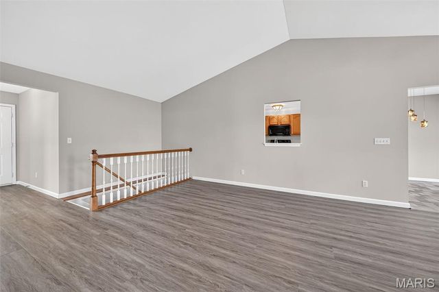 613 Meadowview Court, Warrenton, MO 63383