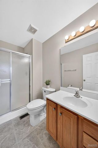 613 Meadowview Court, Warrenton, MO 63383