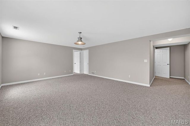 613 Meadowview Court, Warrenton, MO 63383