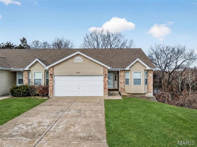 613 Meadowview Court, Warrenton, MO 63383