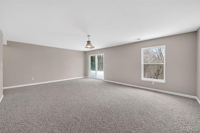 613 Meadowview Court, Warrenton, MO 63383