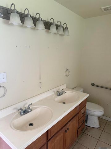 18119 Davie Drive, Ponchatoula, LA 70454