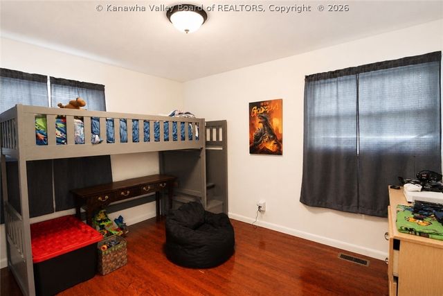 628 Cross Lanes Drive, Nitro, WV 25143