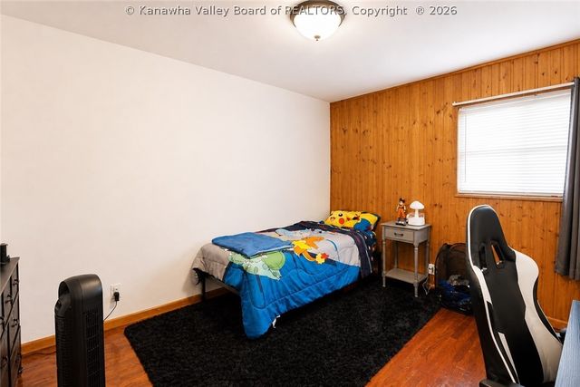 628 Cross Lanes Drive, Nitro, WV 25143