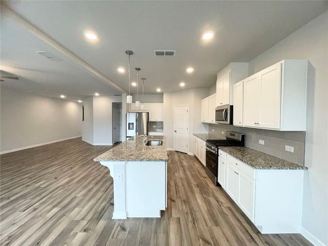 305 Green Love Lane, Grayson, GA 30017