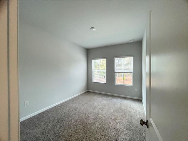 305 Green Love Lane, Grayson, GA 30017