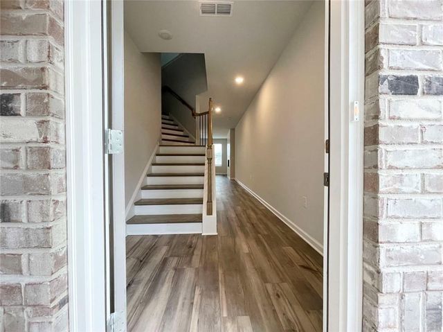 305 Green Love Lane, Grayson, GA 30017