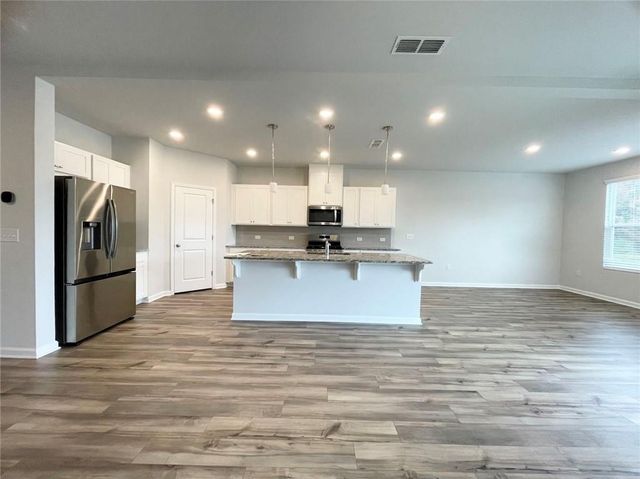 305 Green Love Lane, Grayson, GA 30017