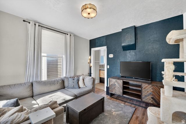 880 E 21ST ST, Ogden, UT 84401