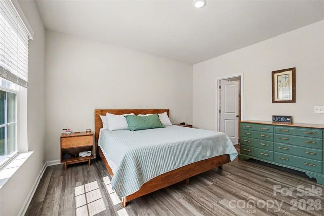 210 Eden Avenue, Mooresville, NC 28115