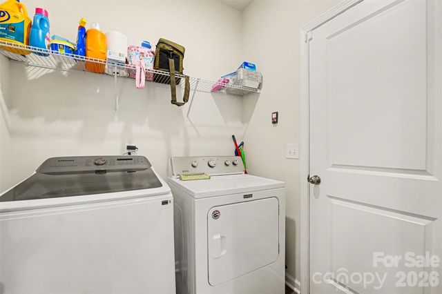 210 Eden Avenue, Mooresville, NC 28115