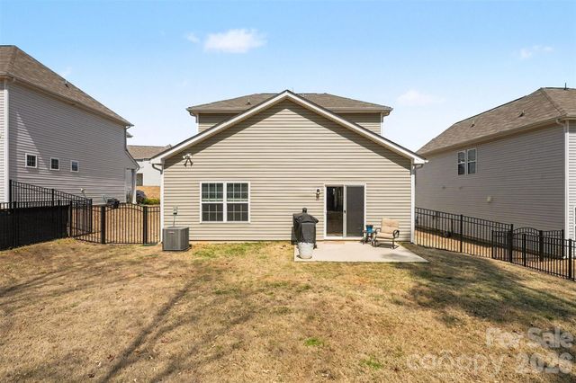 210 Eden Avenue, Mooresville, NC 28115