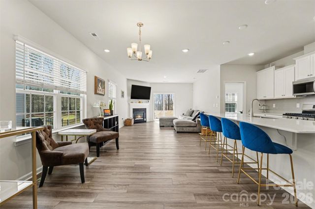 210 Eden Avenue, Mooresville, NC 28115