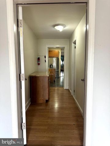 150 S OLDEN AVE, Trenton, NJ 08609