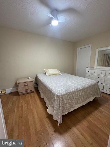 150 S OLDEN AVE, Trenton, NJ 08609