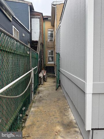 150 S OLDEN AVE, Trenton, NJ 08609