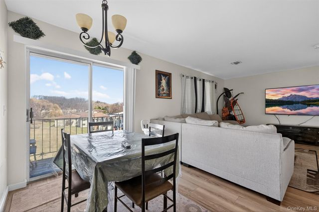 276 Temple Hill Road 2414, New Windsor, NY 12553