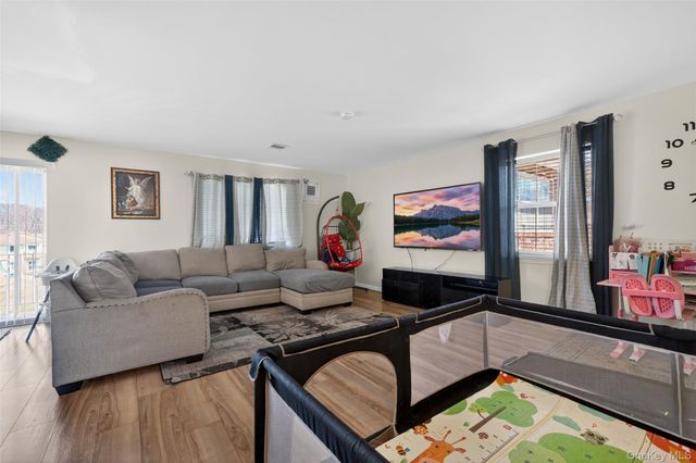 276 Temple Hill Road 2414, New Windsor, NY 12553