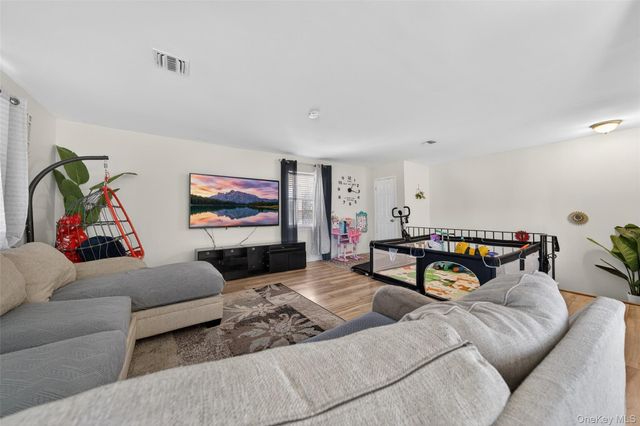 276 Temple Hill Road 2414, New Windsor, NY 12553