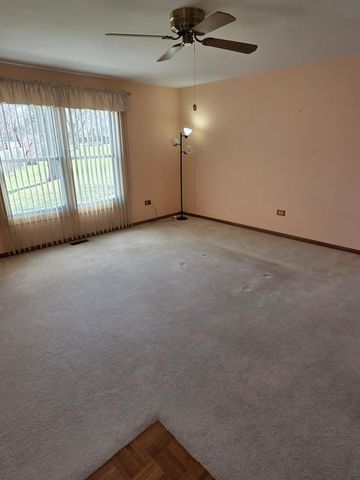 286 Nantucket Harbor 286, Schaumburg, IL 60193