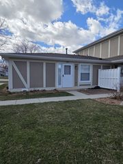 286 Nantucket Harbor 286, Schaumburg, IL 60193