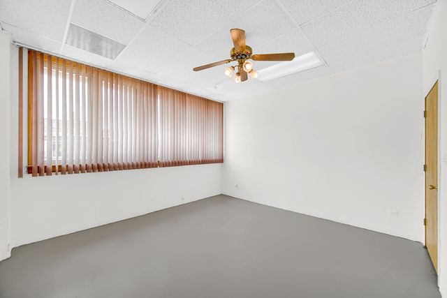 2201 W Roosevelt Road, Broadview, IL 60155