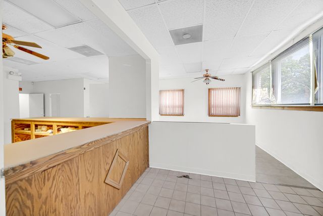 2201 W Roosevelt Road, Broadview, IL 60155