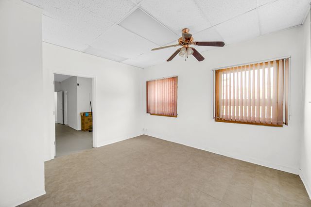 2201 W Roosevelt Road, Broadview, IL 60155