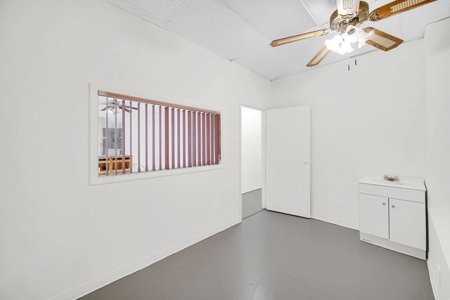 2201 W Roosevelt Road, Broadview, IL 60155