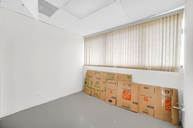 2201 W Roosevelt Road, Broadview, IL 60155