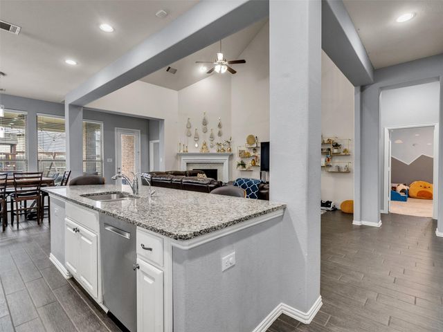 27927 Coulter Drive, Spring, TX 77386