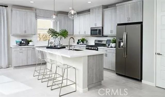 8762 Waltham Avenue, Hesperia, CA 92344