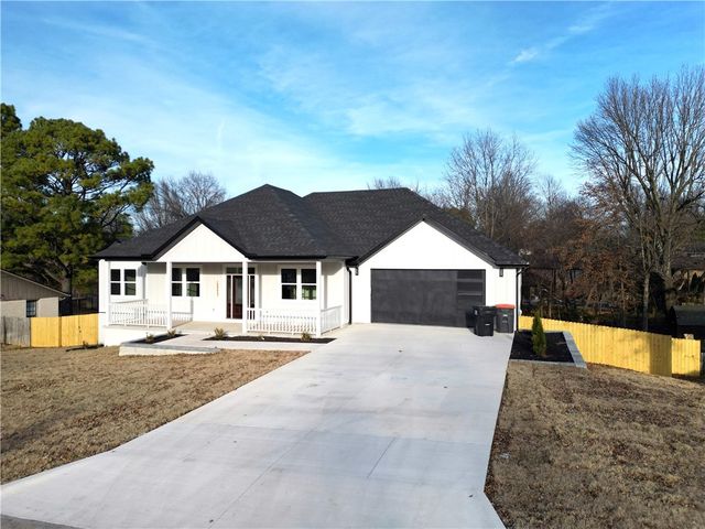 1405 Overo Circle, Springdale, AR 72762